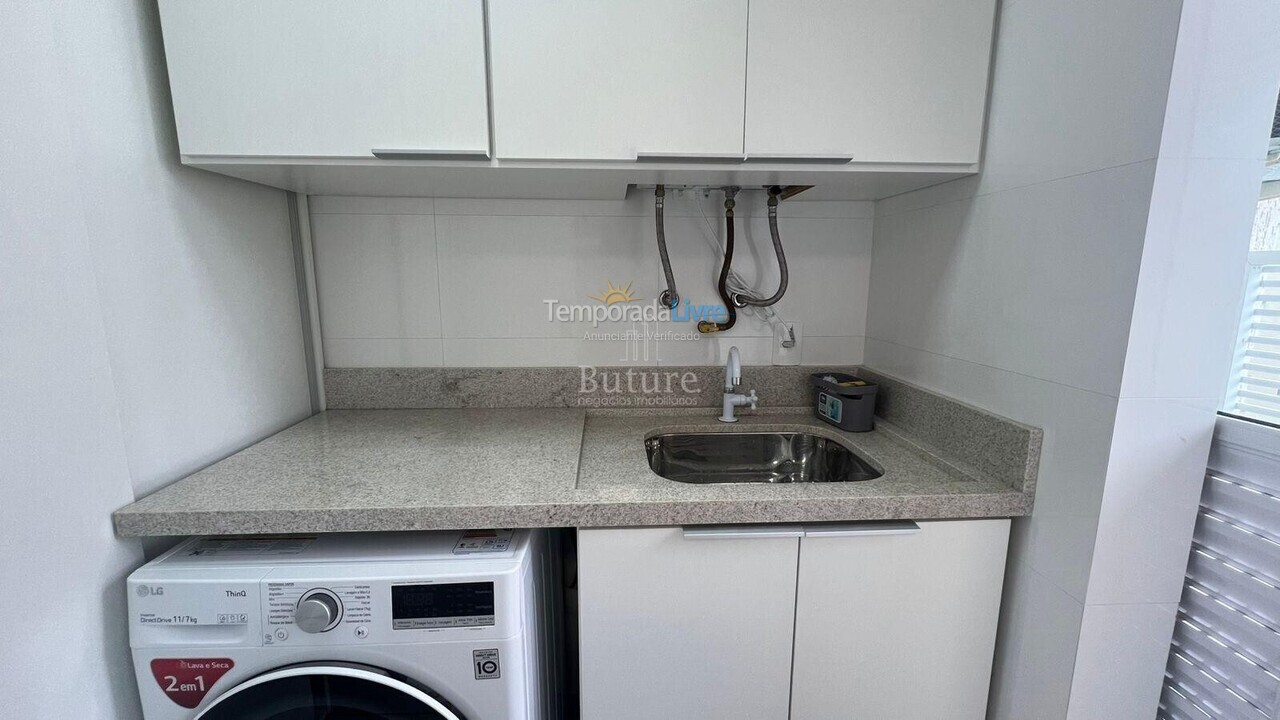 Apartamento para aluguel de temporada em Itapema (Meia Praia)