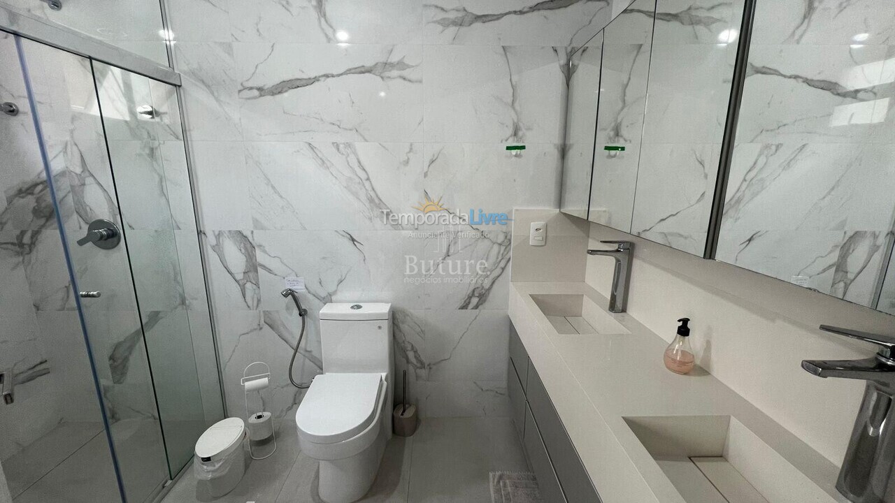 Apartamento para aluguel de temporada em Itapema (Meia Praia)