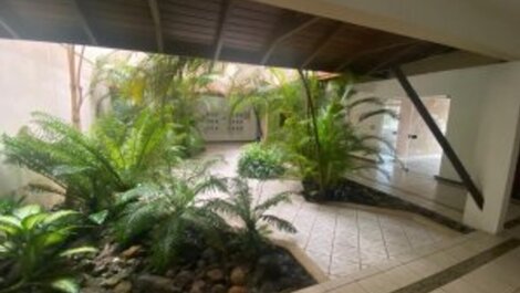 Beachfront Apartment in Canajurê