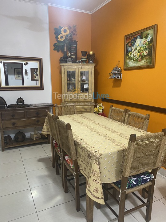 Apartamento para alquiler de vacaciones em Guarujá (Pitangueiras)