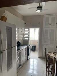 HERMOSO APARTAMENTO EN LA ARENA, PLAYA PITANGUEIRAS - GUARUJÁ