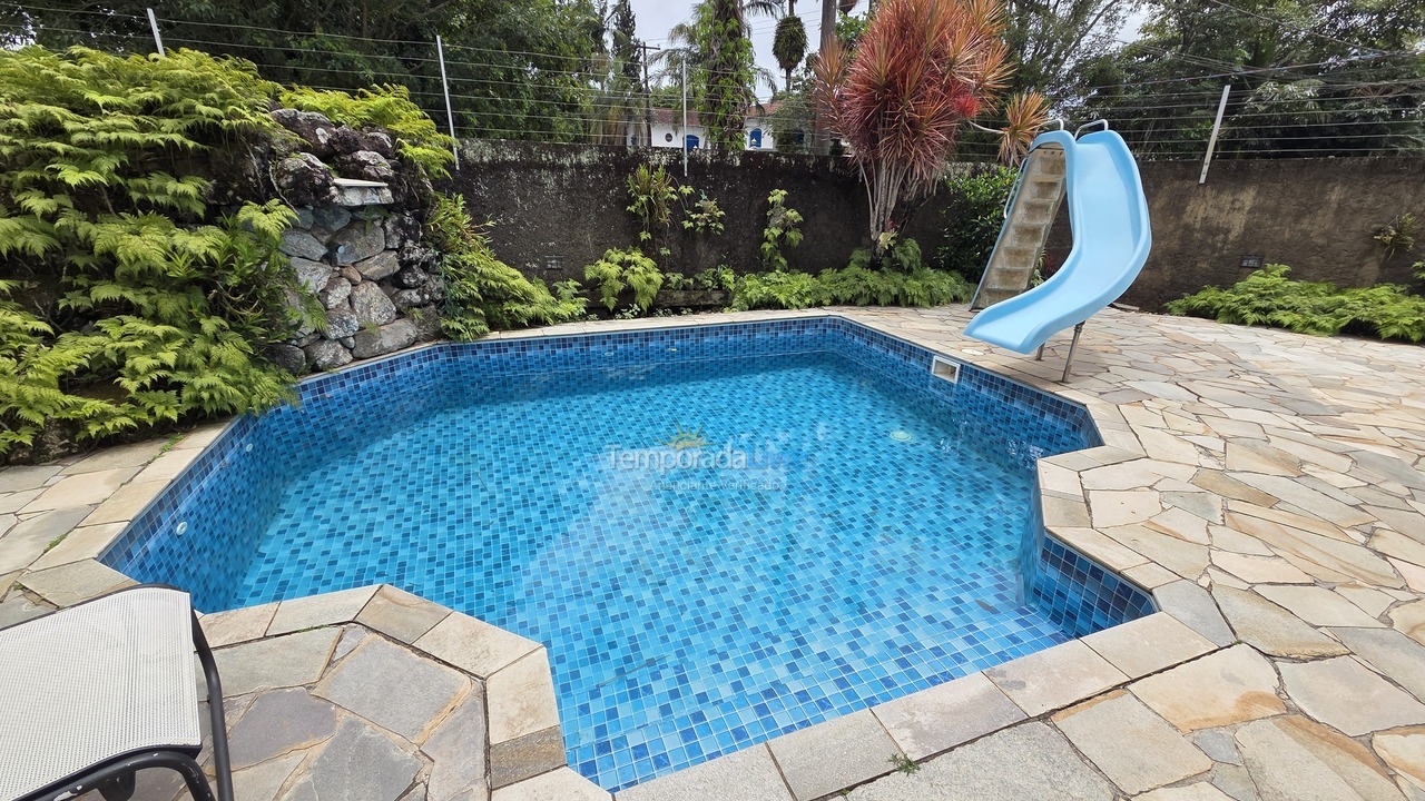 Casa para aluguel de temporada em Guarujá (Enseada)