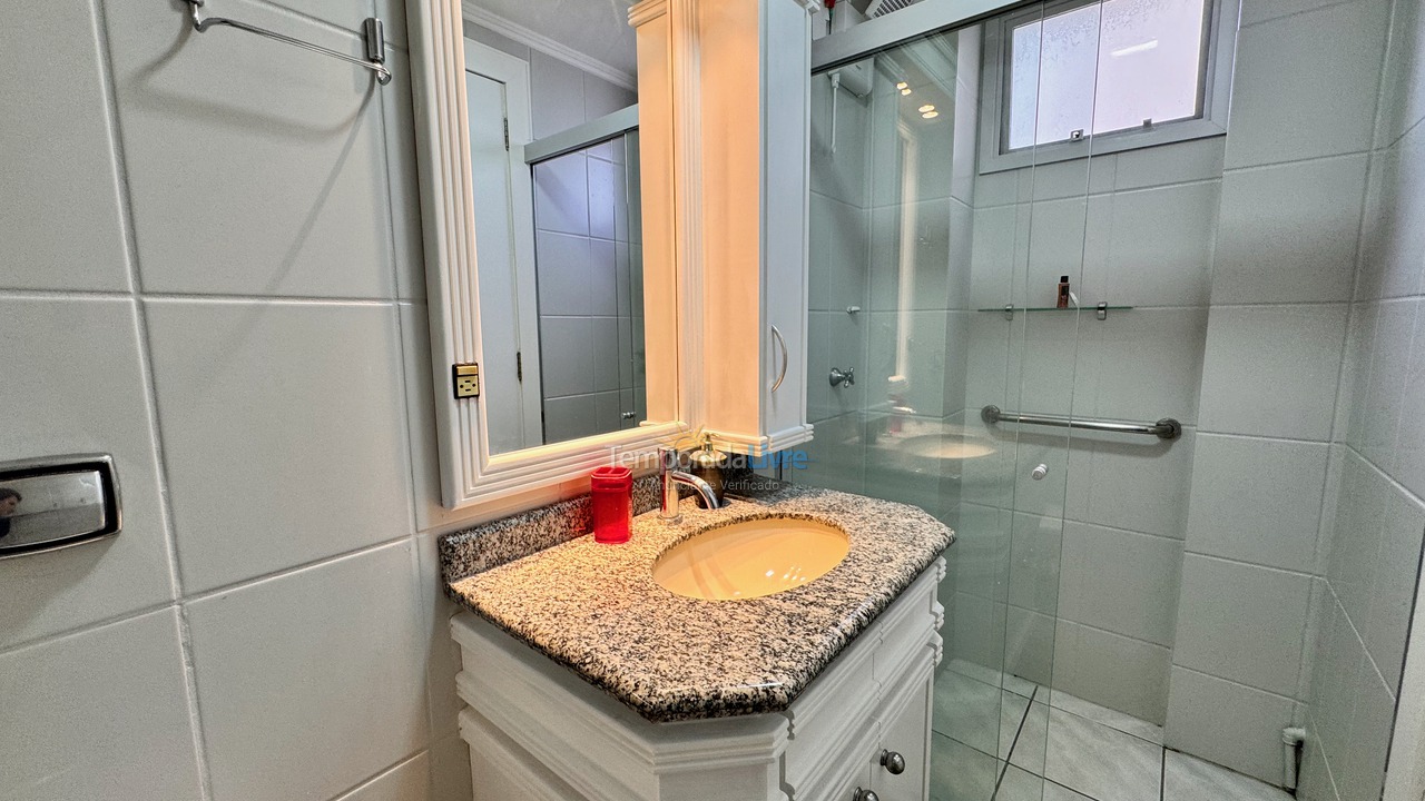 Apartment for vacation rental in Balneário Camboriú (Praia Central)