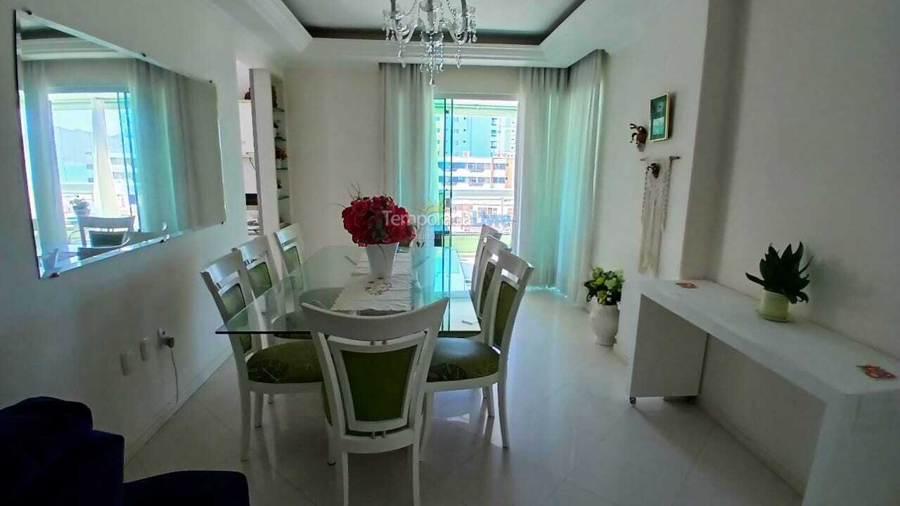 Apartamento para aluguel de temporada em Itapema (Meia Praia)