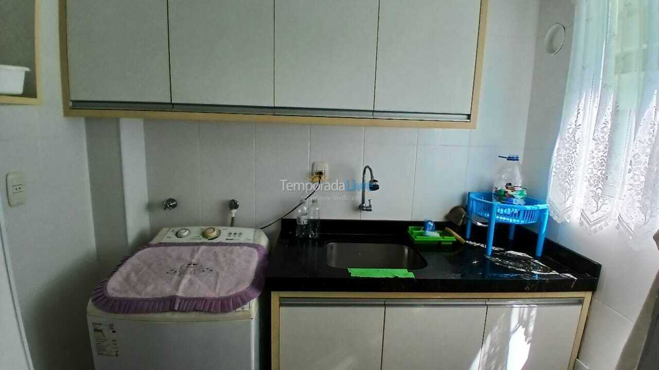 Apartamento para aluguel de temporada em Itapema (Meia Praia)