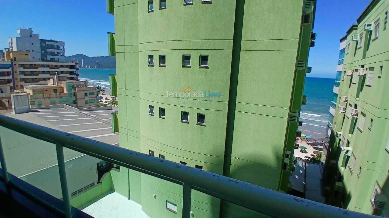 Apartamento para aluguel de temporada em Itapema (Meia Praia)