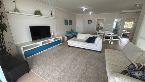 Apartamento frontal ao mar em Riviera