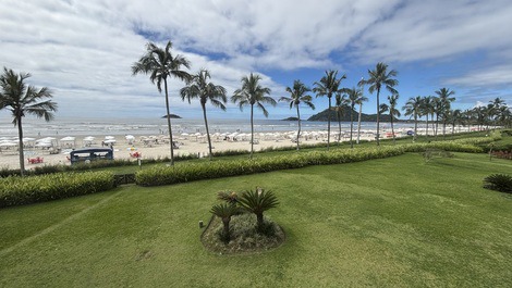 Apartamento frontal ao mar em Riviera