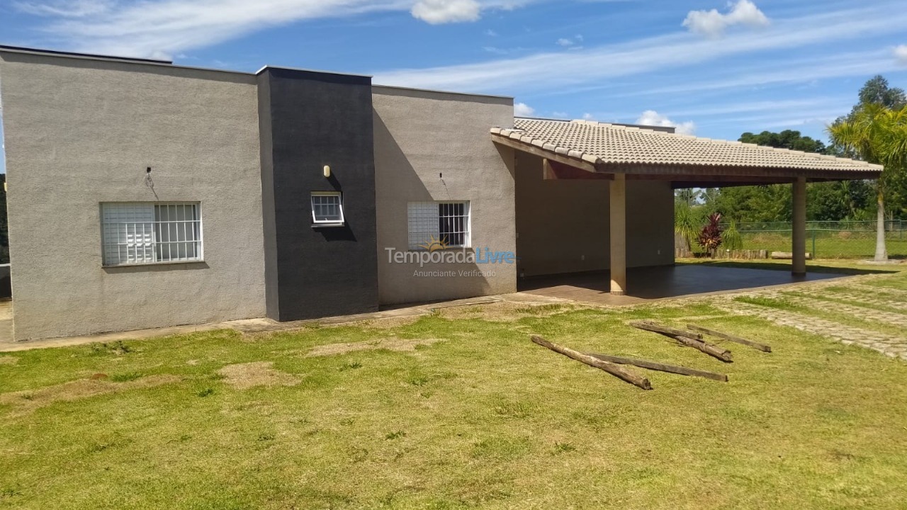 Granja para alquiler de vacaciones em Bragança Paulista (Bosque das Pedras)