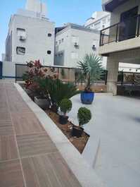 Precioso apartamento con instalaciones de ocio para 8 personas, a 350 metros de la playa de Enseada.