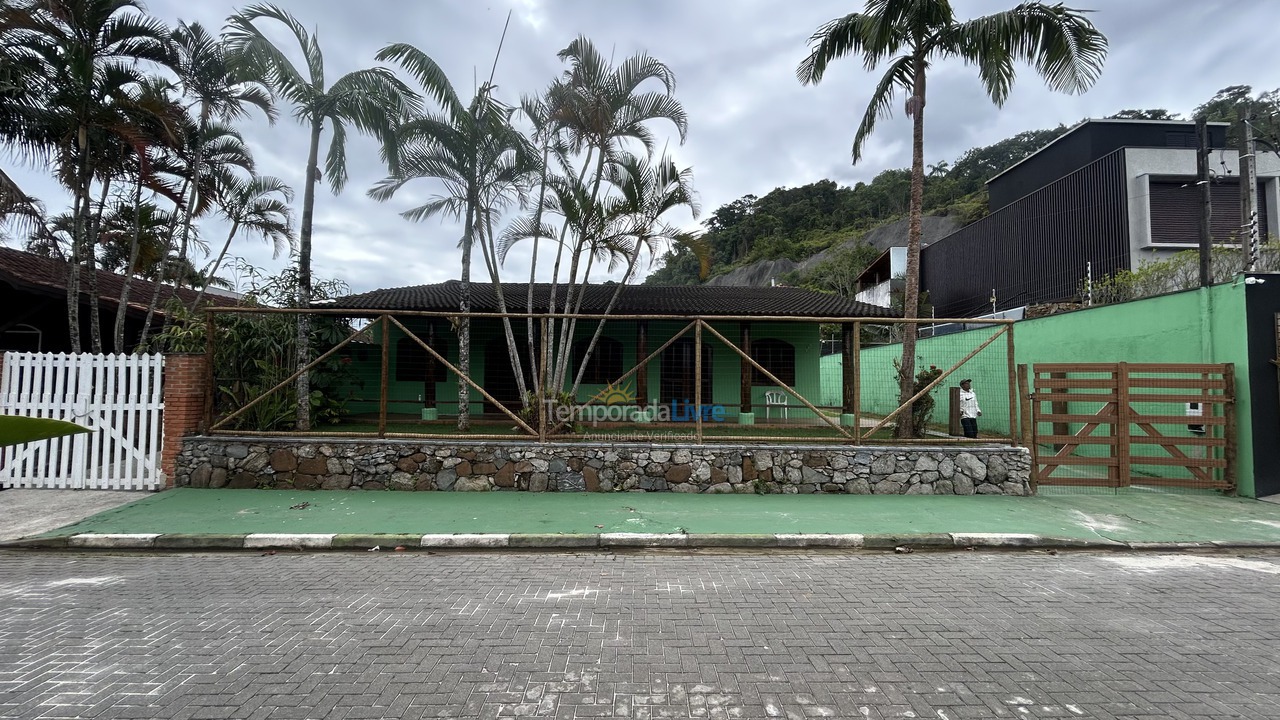 Casa para aluguel de temporada em São Sebastião (Juquehy)