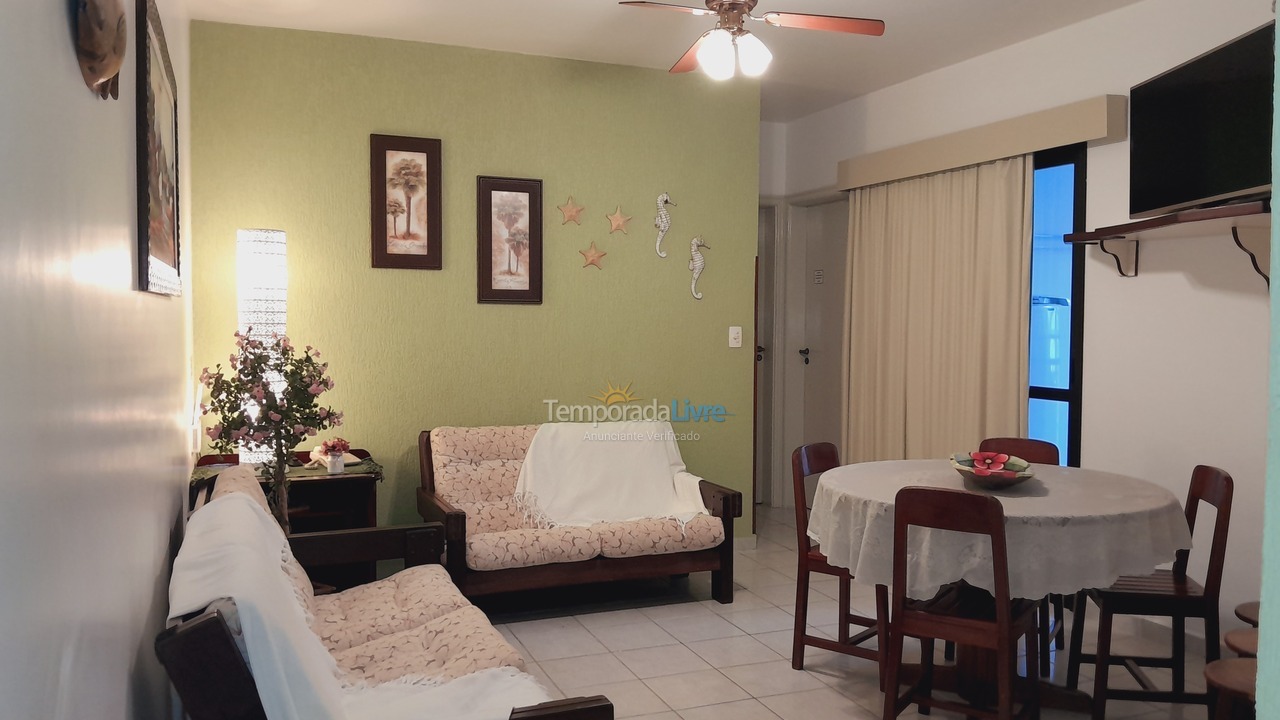 Apartamento para aluguel de temporada em Ubatuba (Praia das Toninhas)