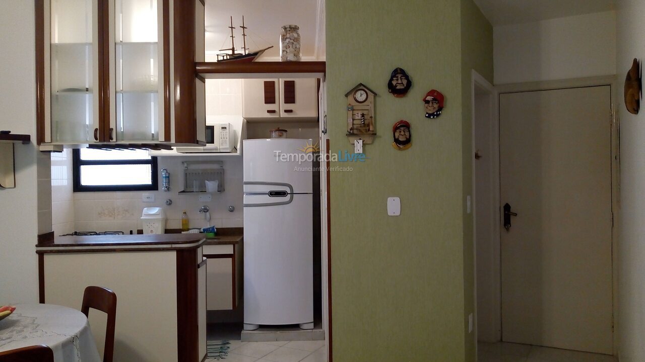 Apartamento para aluguel de temporada em Ubatuba (Praia das Toninhas)