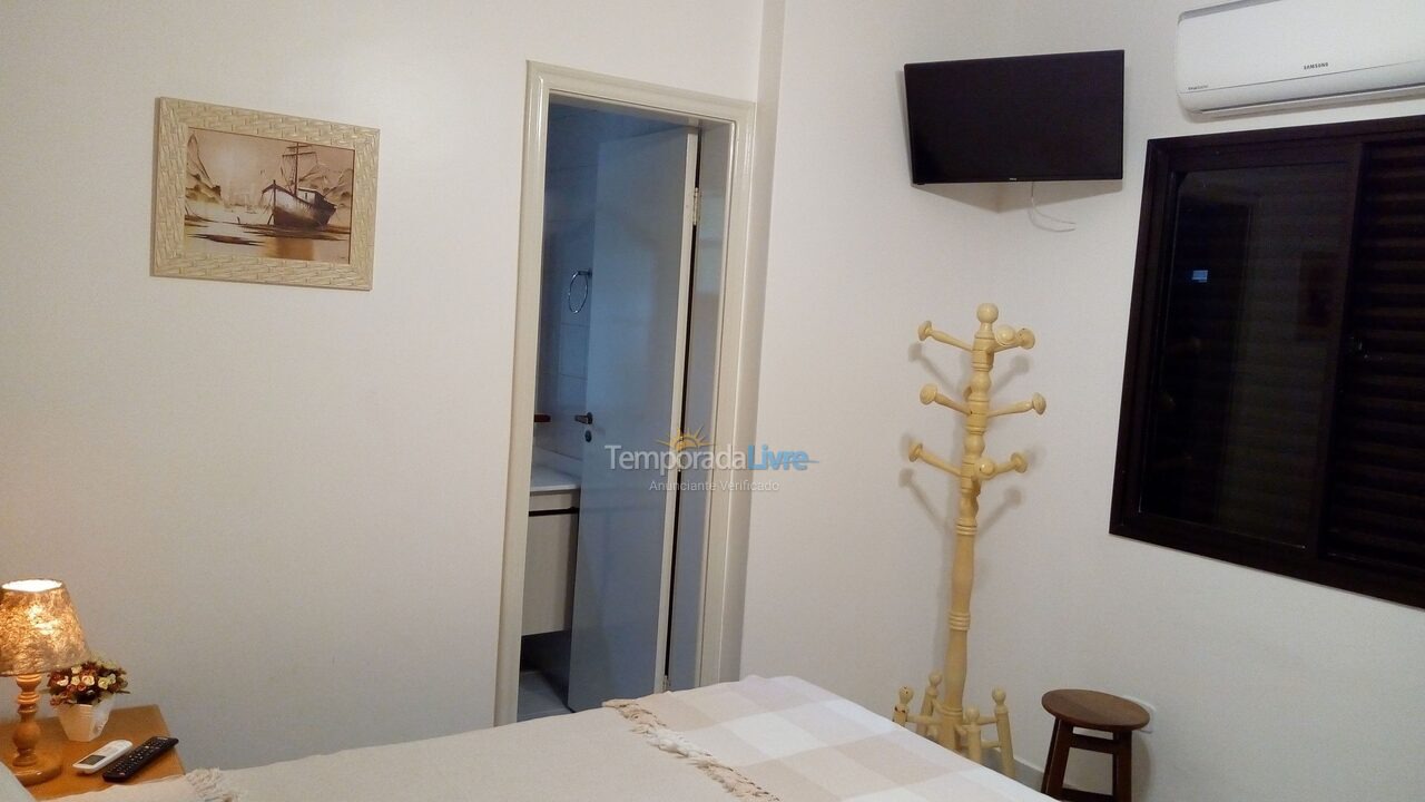 Apartamento para aluguel de temporada em Ubatuba (Praia das Toninhas)