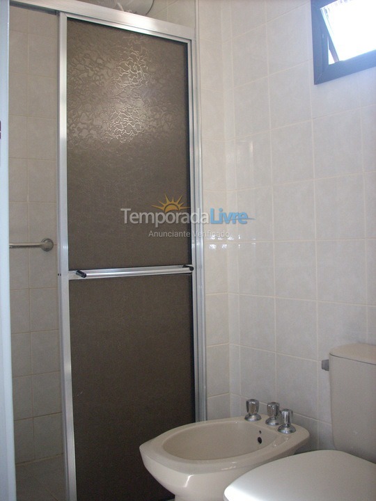 Apartamento para aluguel de temporada em Ubatuba (Praia das Toninhas)