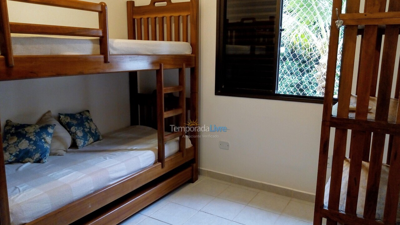 Apartamento para aluguel de temporada em Ubatuba (Praia das Toninhas)