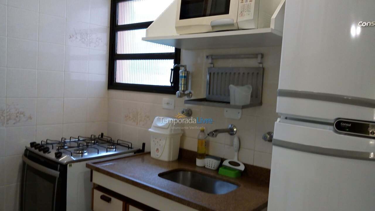 Apartamento para aluguel de temporada em Ubatuba (Praia das Toninhas)