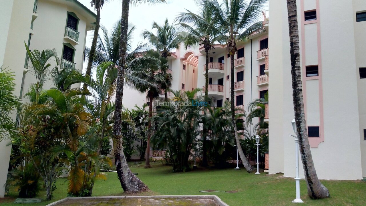 Apartamento para aluguel de temporada em Ubatuba (Praia das Toninhas)