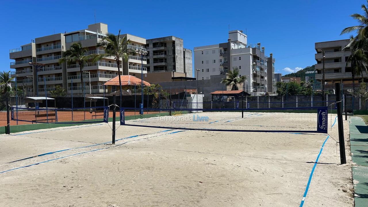Apartamento para aluguel de temporada em Ubatuba (Praia das Toninhas)