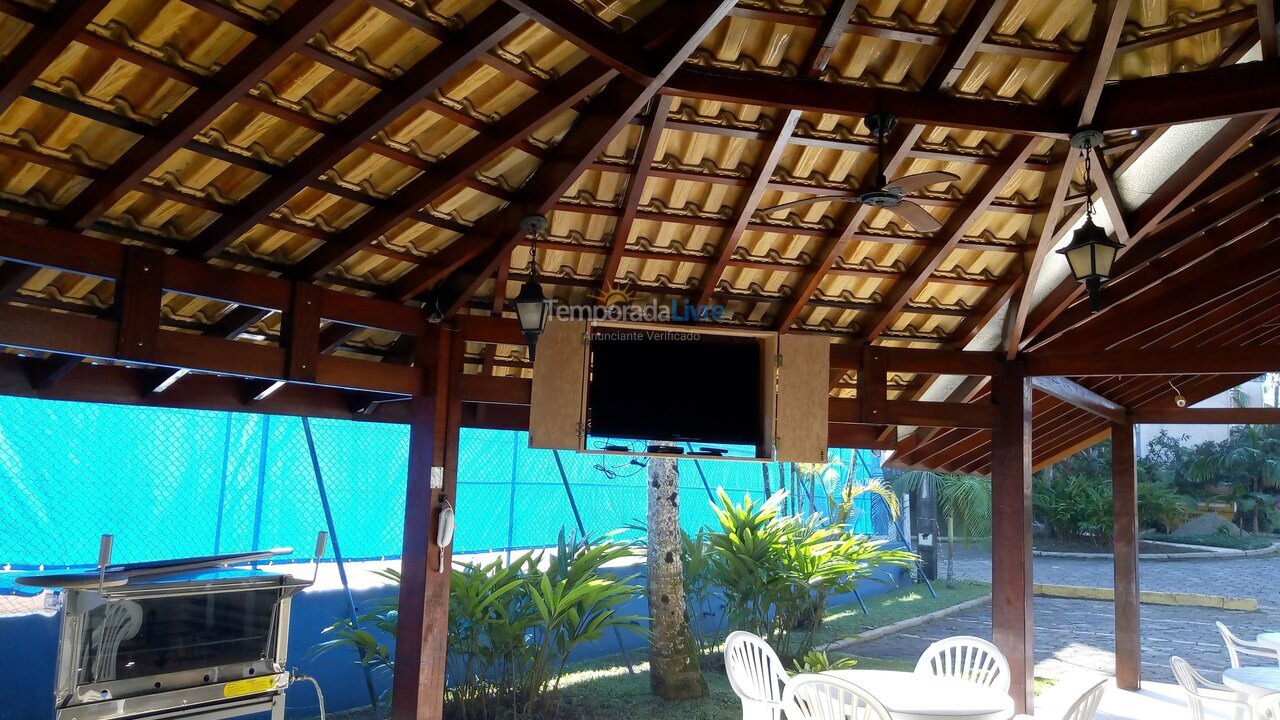 Apartamento para aluguel de temporada em Ubatuba (Praia das Toninhas)