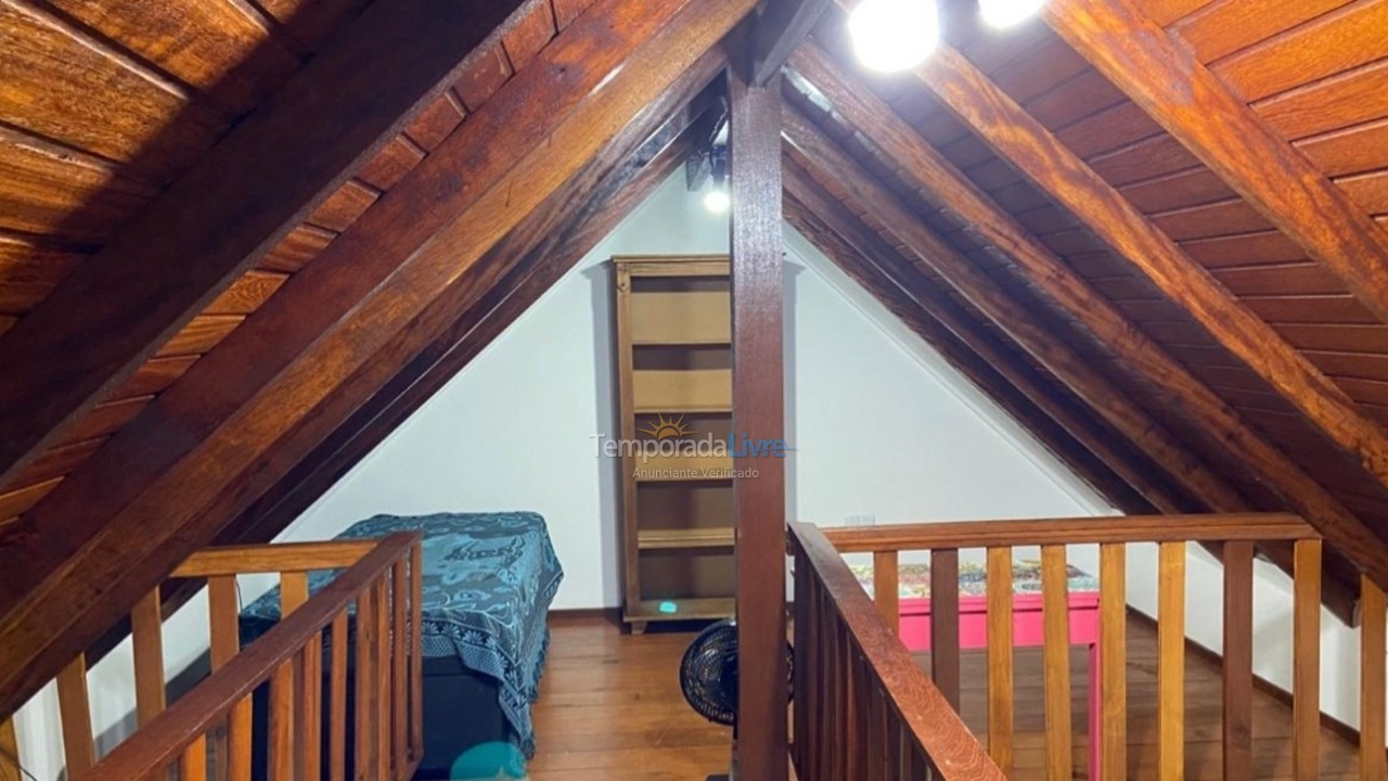 Apartamento para aluguel de temporada em Florianópolis (Jurere Tradicional)