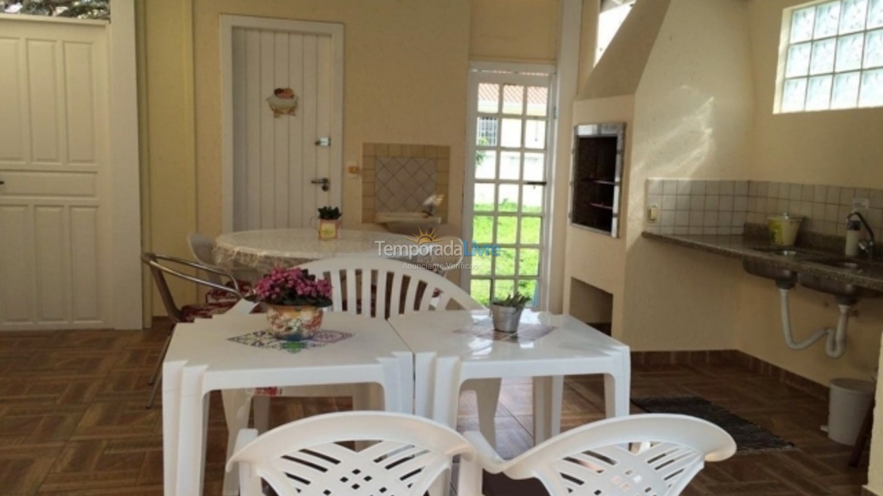 Apartamento para aluguel de temporada em Florianópolis (Jurere Tradicional)