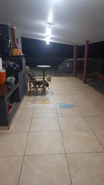 Casa para aluguel de temporada em São José da Barra (Lago de Furnas)
