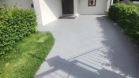 Simplicidade e aconchego a dois passos da praia