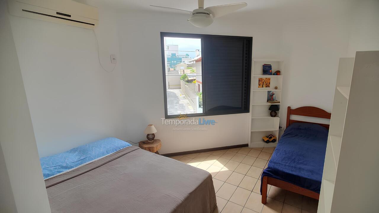 Casa para aluguel de temporada em Florianopolis (Canasvieiras)