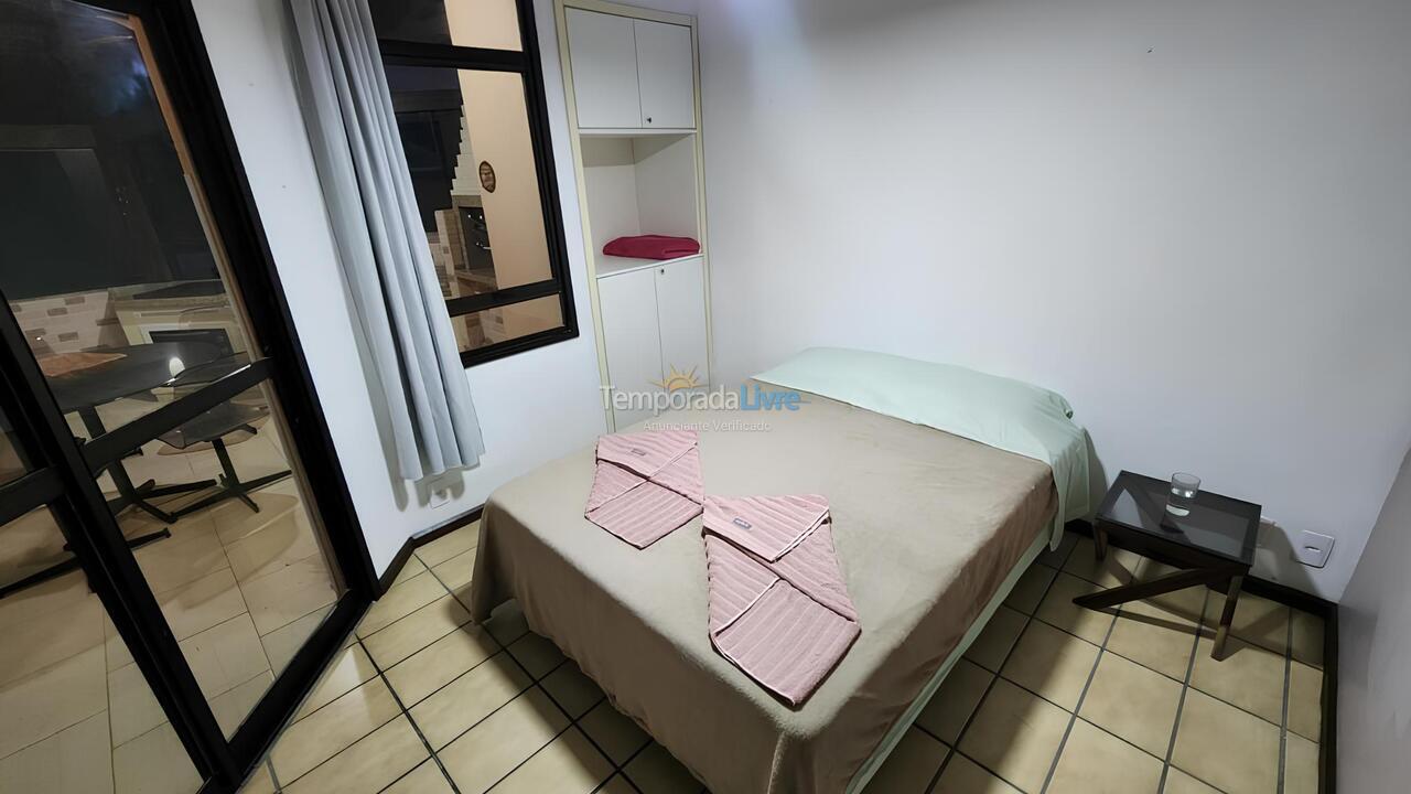 Casa para aluguel de temporada em Florianopolis (Canasvieiras)