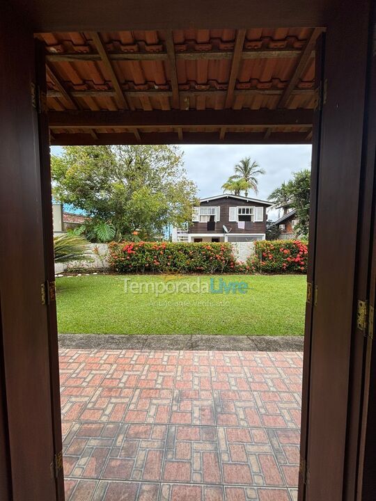 Casa para alquiler de vacaciones em Ubatuba (Lagoinha)
