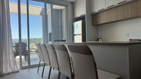 Lujoso departamento de 2 suits con vista al mar