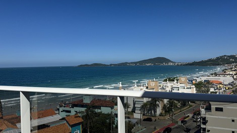 Lujoso departamento de 2 suits con vista al mar