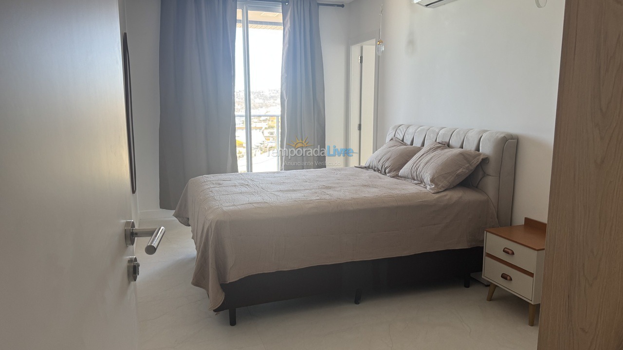 Casa para aluguel de temporada em Bombinhas (Praia de Bombas)