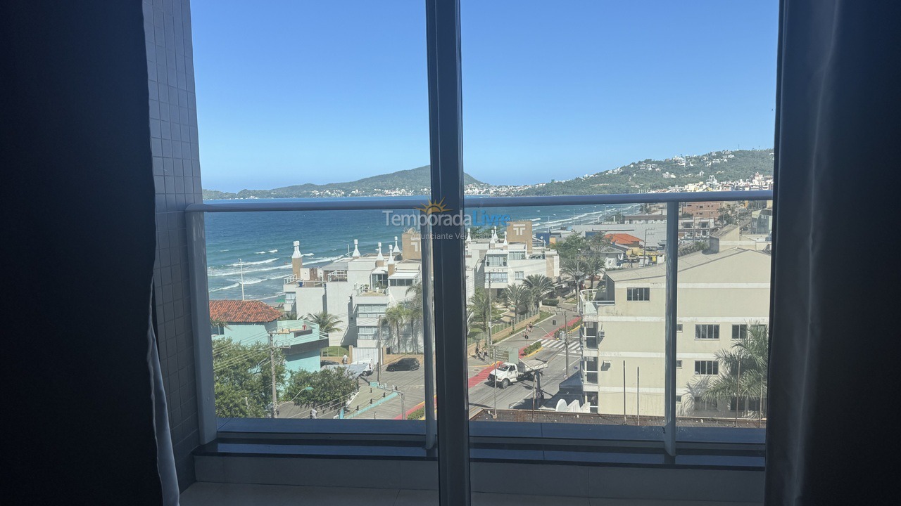 Casa para aluguel de temporada em Bombinhas (Praia de Bombas)