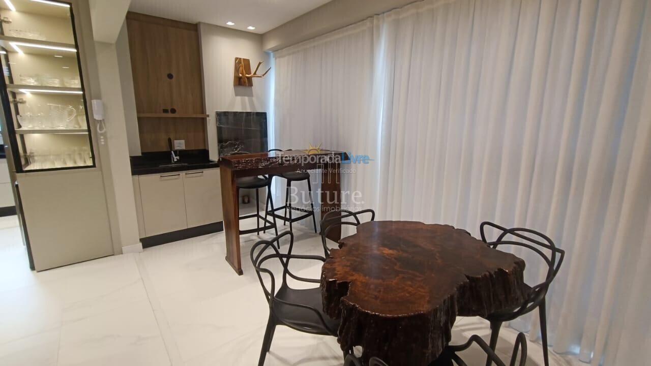 Apartment for vacation rental in Itapema (Centro)