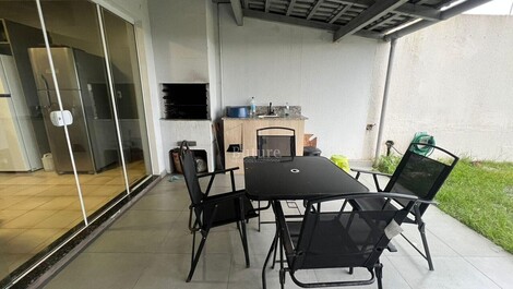 CASA FRENTE MAR PARA 16 PESSOAS