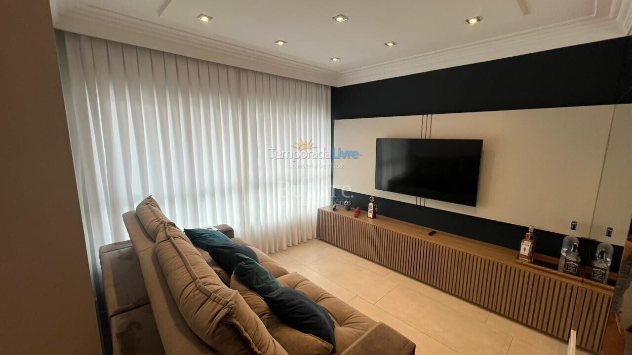 Apartamento para aluguel de temporada em Itapema (Meia Praia)