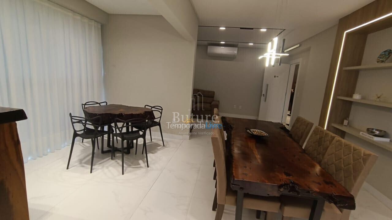 Apartment for vacation rental in Itapema (Centro)