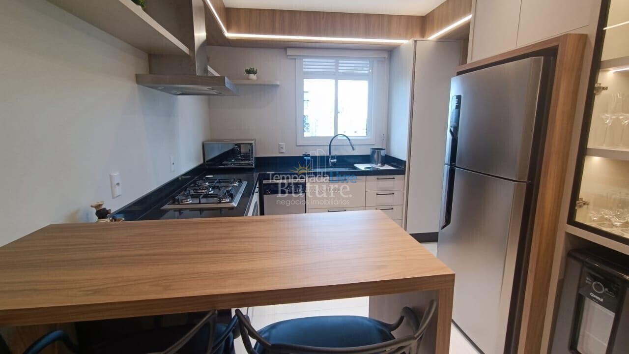 Apartment for vacation rental in Itapema (Centro)