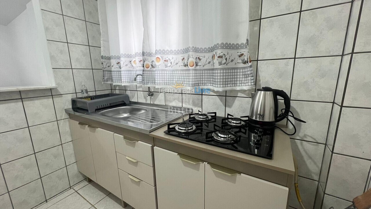 Apartamento para alquiler de vacaciones em Itapema (Meia Praia)
