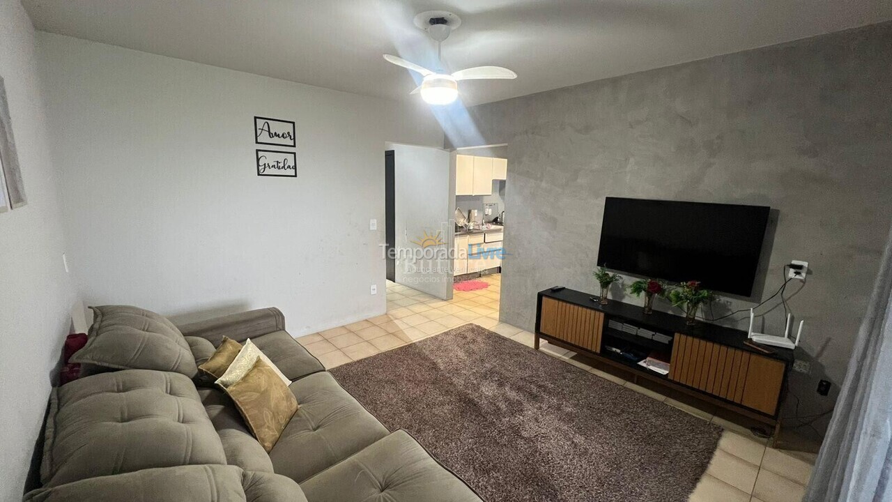 Casa para aluguel de temporada em Itapema (Estreito)