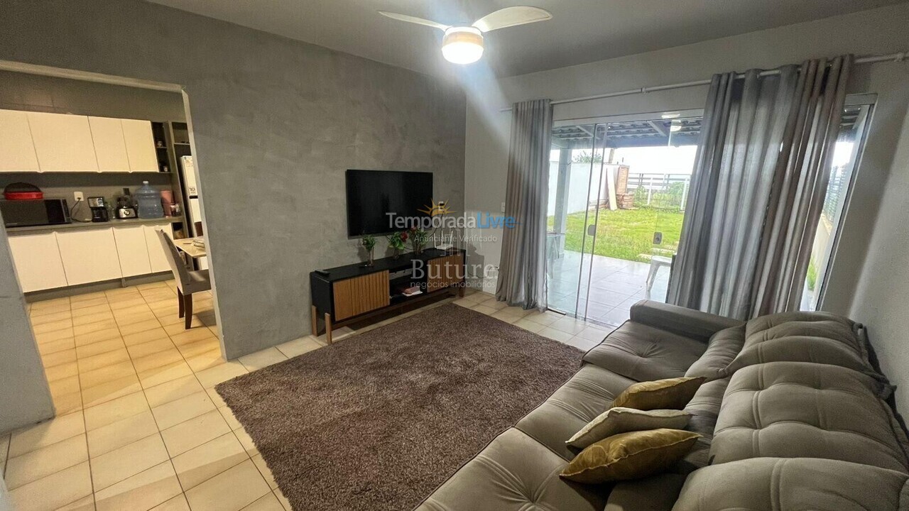 Casa para aluguel de temporada em Itapema (Estreito)