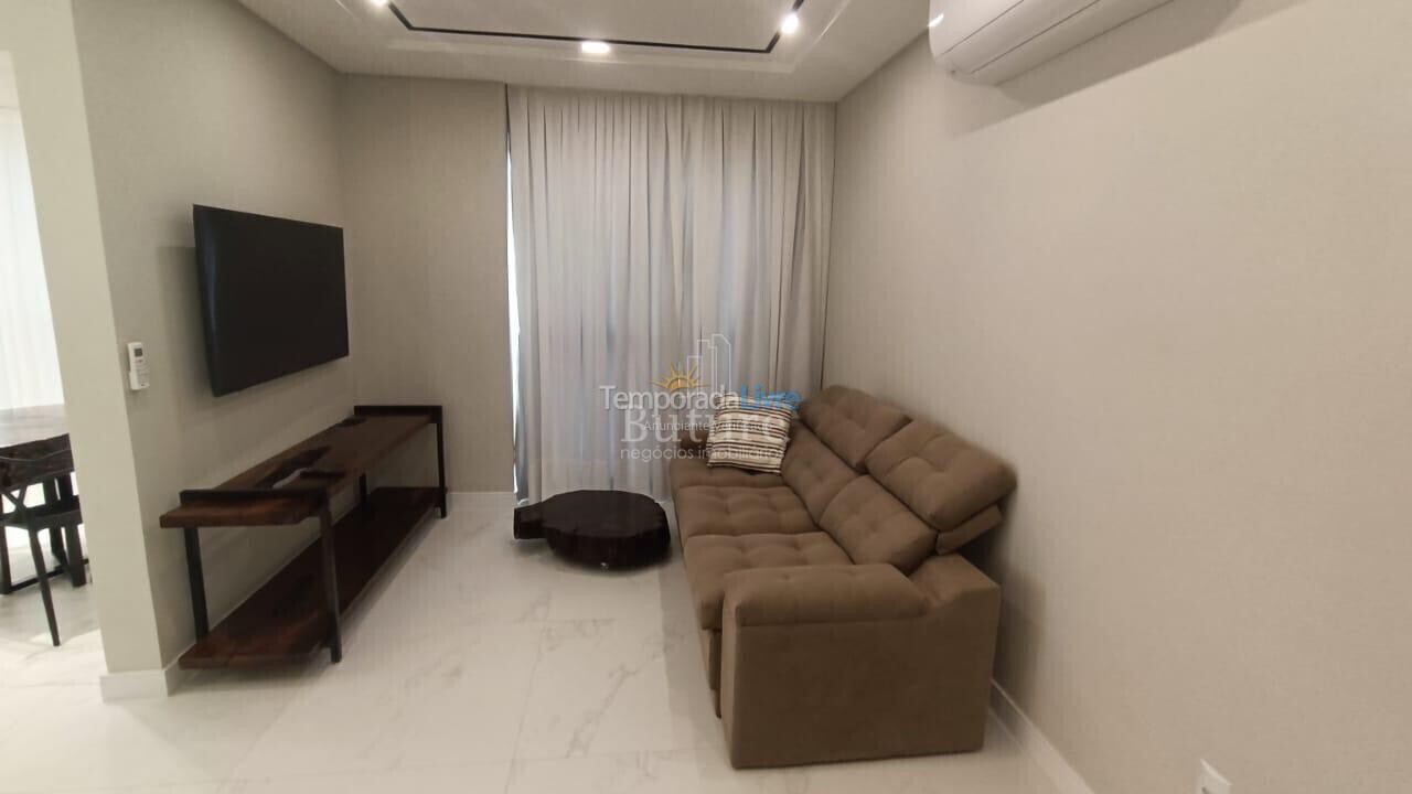 Apartment for vacation rental in Itapema (Centro)