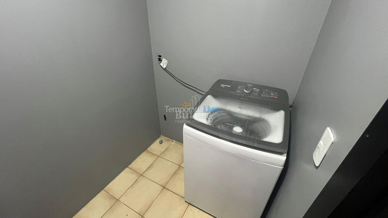 Casa para aluguel de temporada em Itapema (Estreito)