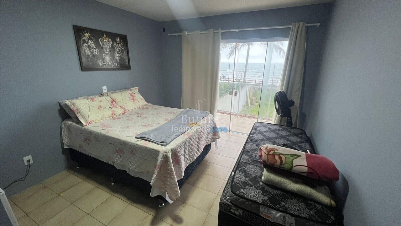 Casa para aluguel de temporada em Itapema (Estreito)