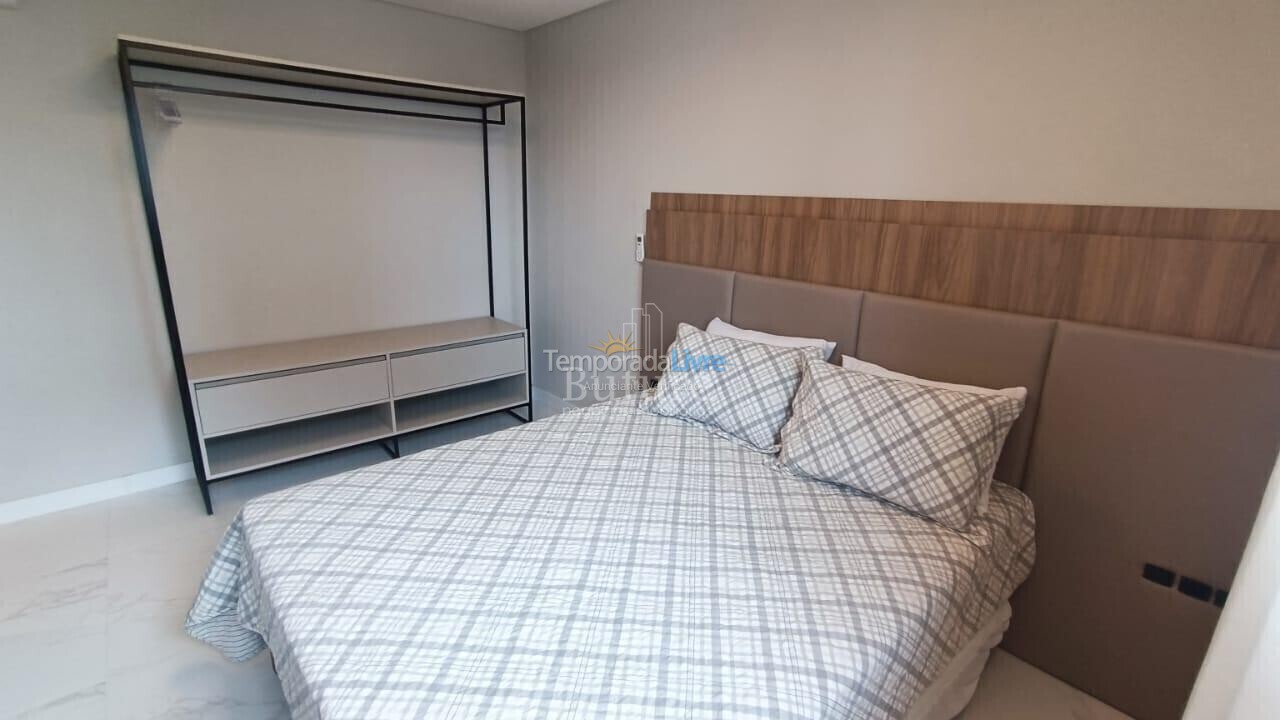 Apartment for vacation rental in Itapema (Centro)