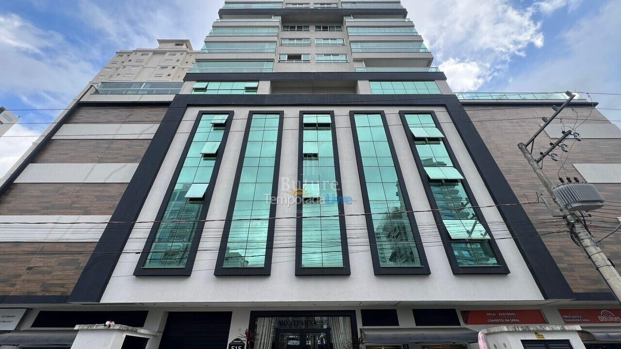 Apartamento para aluguel de temporada em Itapema (Meia Praia)