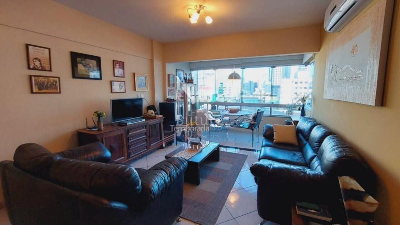 Apartamento para aluguel de temporada em Itapema (Meia Praia)