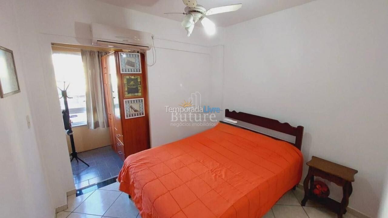 Apartamento para aluguel de temporada em Itapema (Meia Praia)